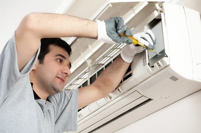 Bluestar Air Conditioning Service in Tirunelveli | Strawberry Engineering